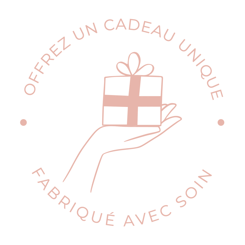 Badge cadeau personnalisé - idées cadeaux uniques gravées en bois - Mood Création