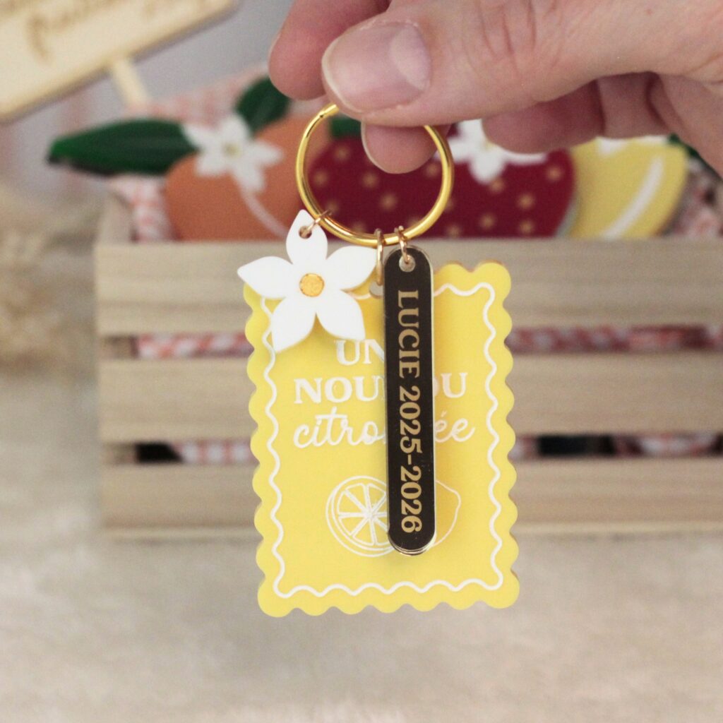 Porte-clés fin d’année maîtresse personnalisé en acrylique – cadeau artisanal fait main en France