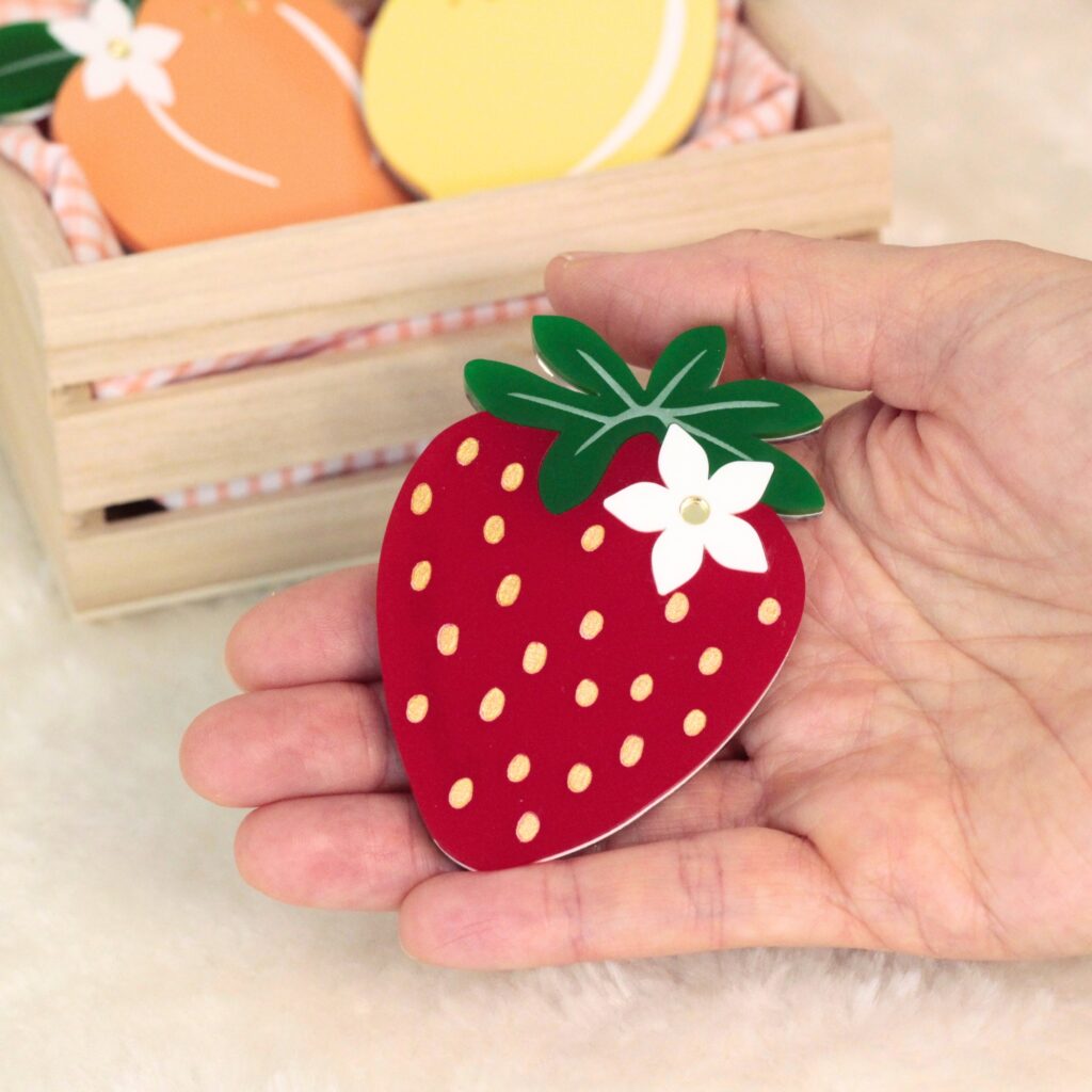 miroir fraise personnalisé pour femme en forme de fraise