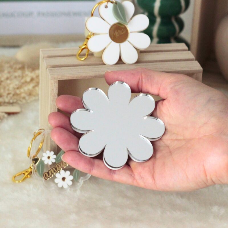 Dos du miroir marguerite personnalisé