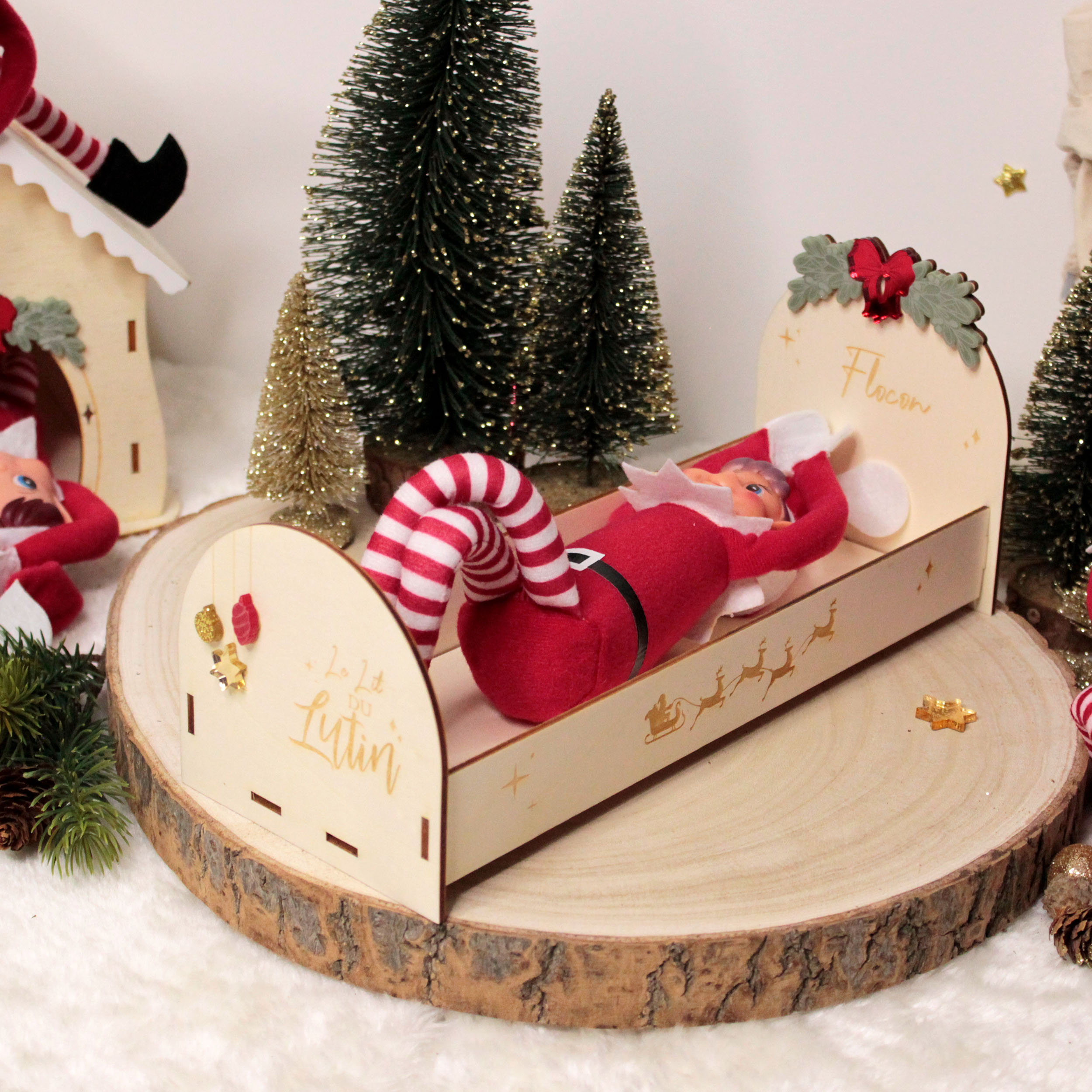 Lit en bois pour lutin de Noël avec prénom personnalisé